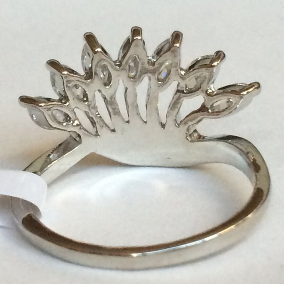 Art Deco Cocktail Ring Size 9 Vintage Cubic Zirconia Silver Rhodium Plated Crown - Picture 8 of 11